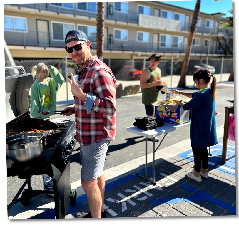 StudentRoomStay spring BBQ for students